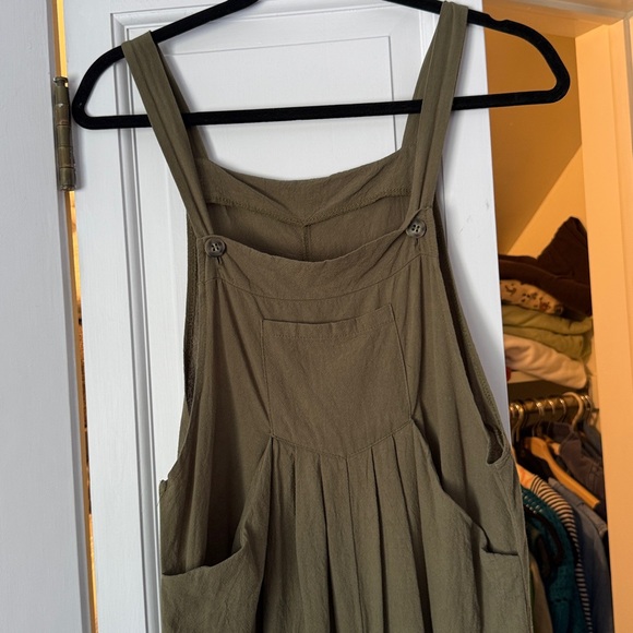 Olive Green Sleeveless Tank Jumpsuit 100% Cotton Size Medium EUC - Picture 3 of 5
